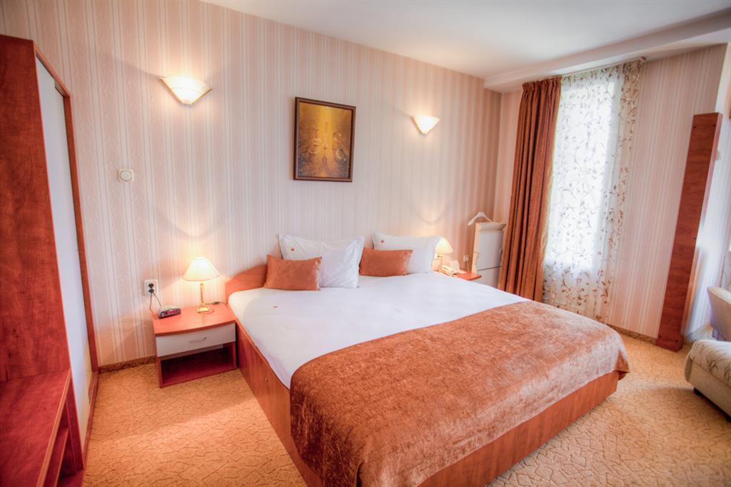 Bistra & Galina Hotel Ruse Ruang foto