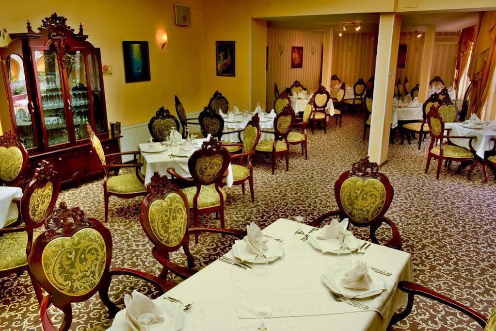 Bistra & Galina Hotel Ruse Bagian luar foto